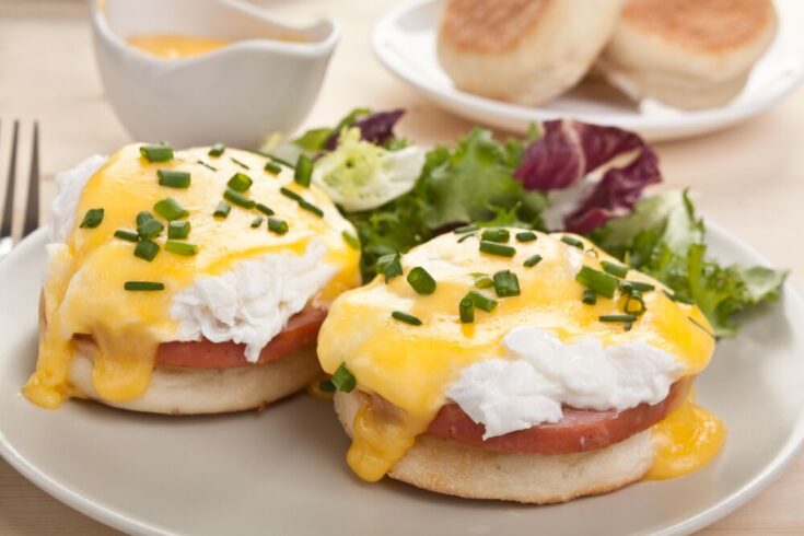 Keto Eggs benedict