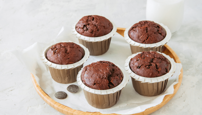 low carb chocolate zucchini muffins